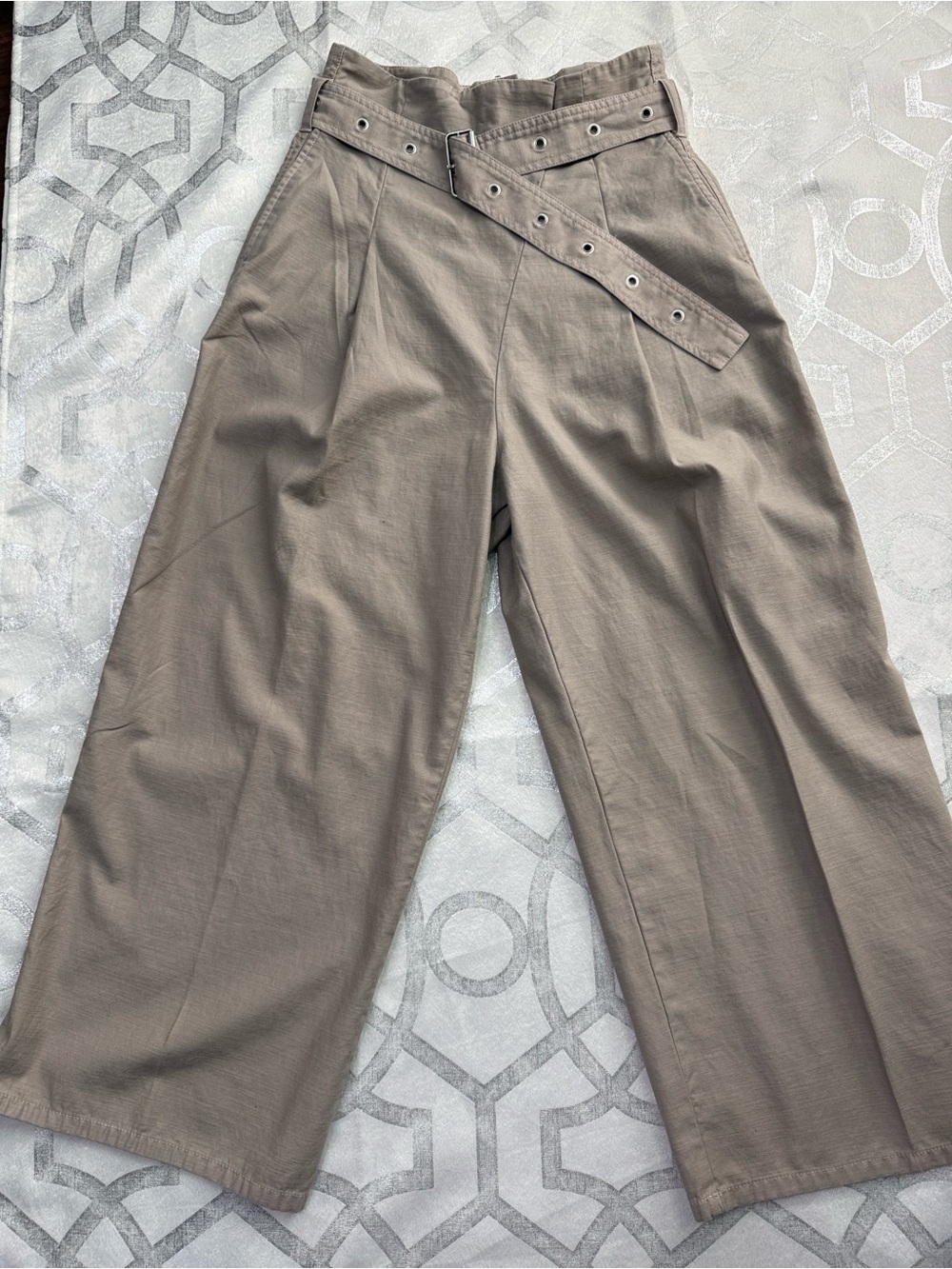 J Brand Men's High-Waist Wide-Leg Chinos in Taupe